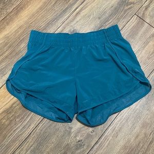 Athleta Mesh Run Racer Short 4”